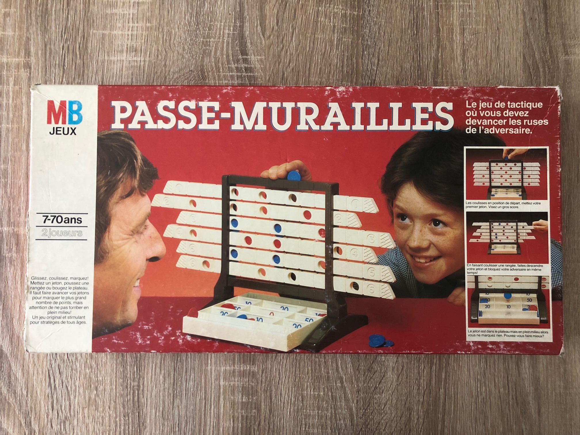 PASSE-MURAILLES